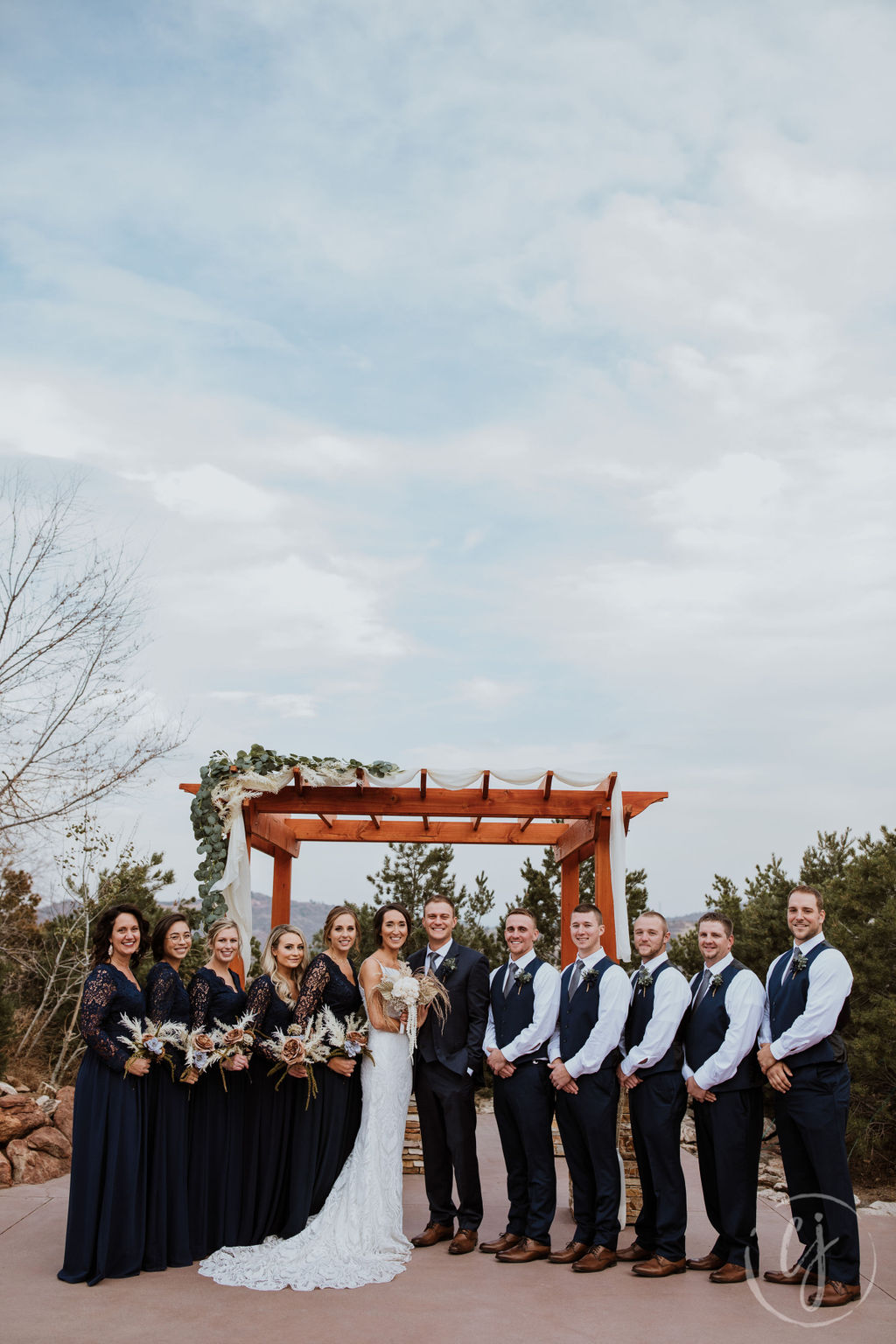 denver wedding photographer, colorado wedding photographer, mountain wedding, Morrison, colorado, willow ridge manor, golden, outdoor wedding