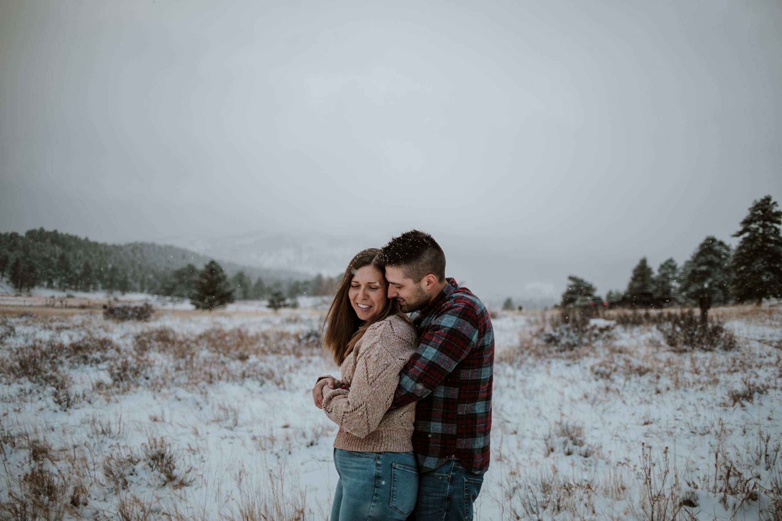 Engagement session in snow at Rocky Mountain National Park