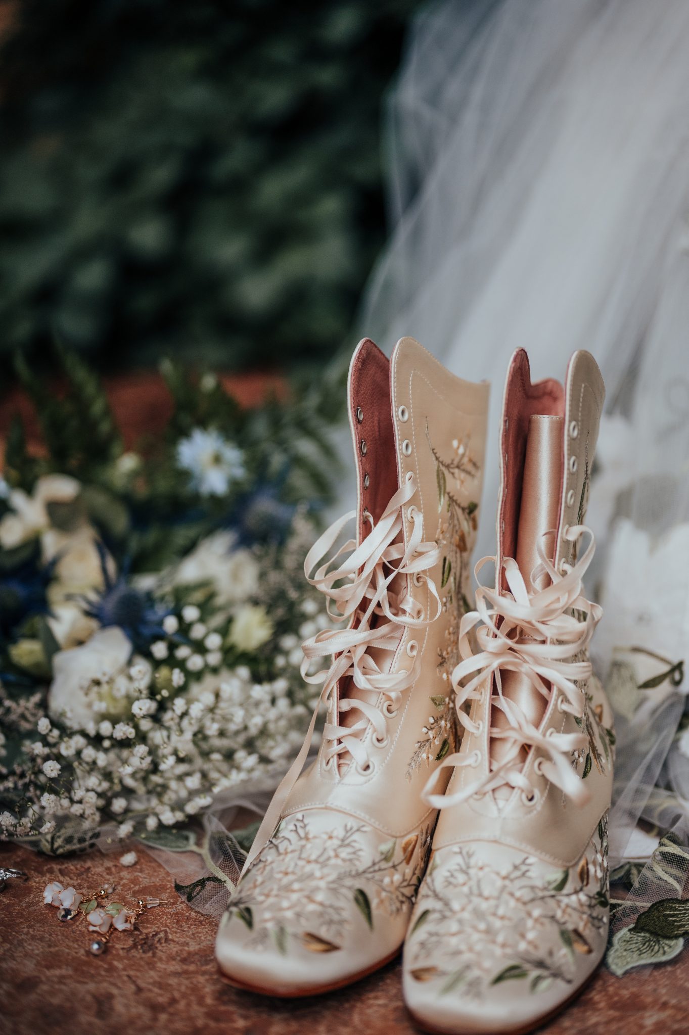 denver, colorado, wedding, photography, photos, villa parker, portraits, flowers, details, flatlay